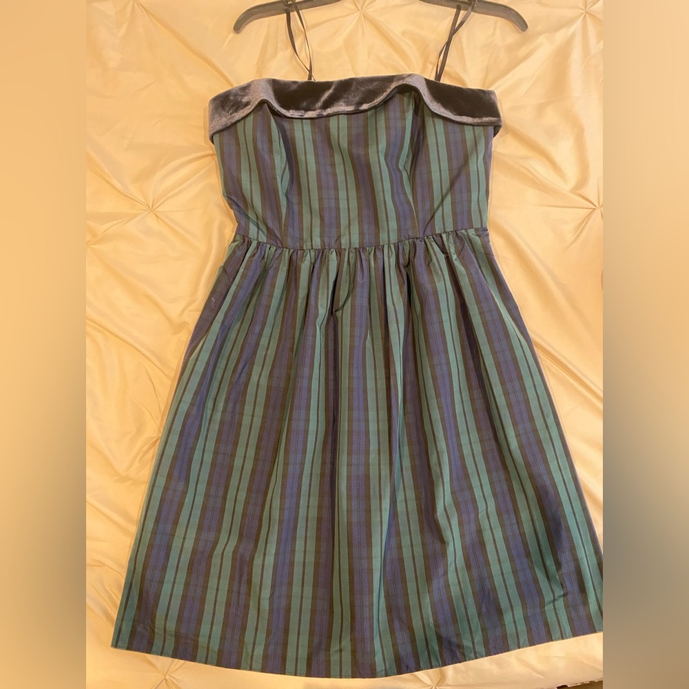 Vineyard Vines Plaid strapless dress w/ crush velvet neckline